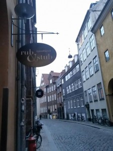 Spisehuset Rub & Stub in der Altstadt Kopenhagens/Spisehuset Rub & Stub in the historic center of Copenhagen