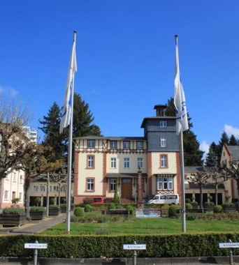 Vom Sommerschloss zum Hauptsitz der FES